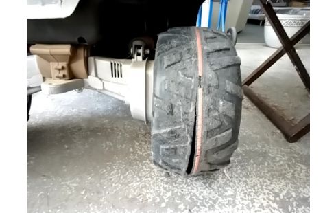 QUAD ENFANT EN L ETAT