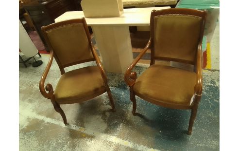 2 FAUTEUILS DE STYLE EMPIRE