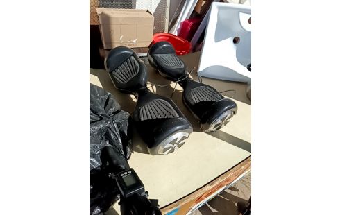 LOT DE 2 OVERBOARD EN L'ETAT BATTERIE HS + ACC