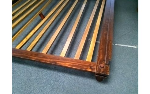 LIT JAPONAIS 180X200 (SANS LES VIS, UNE LATTE ABIMEE)