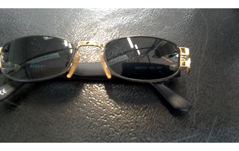 BRILLE SONNE IM VINTAGE-STIL