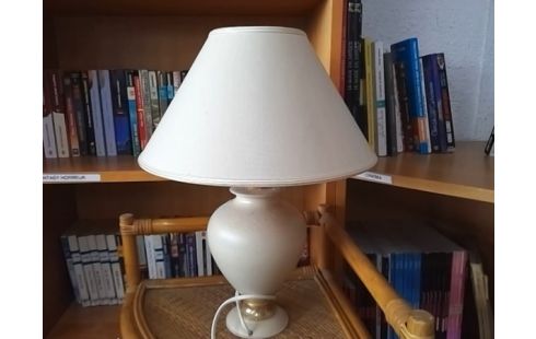 LAMPE BEIGE