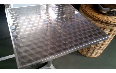 TABLE DE JARDIN INOX CARRE