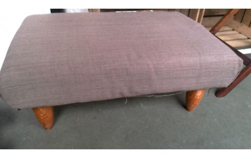 REPOSAPIÉS PARDO TEJIDO