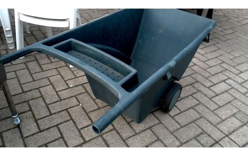 CARRETILLA VERDE PVC