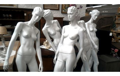 MUÑECA COLECCIONISTA LA UNIDAD