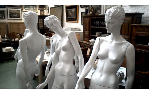 MUÑECA COLECCIONISTA LA UNIDAD