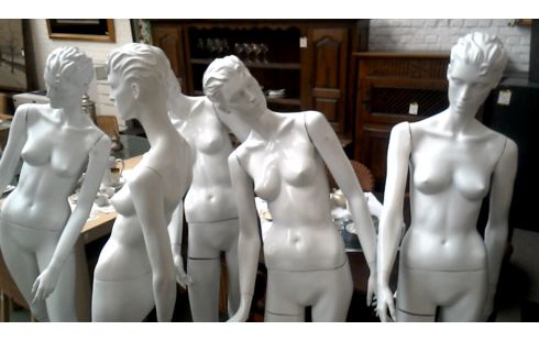 MUÑECA COLECCIONISTA LA UNIDAD