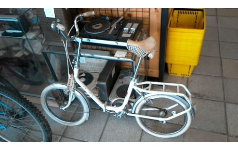 VELO PLIANT PEUGEOT VINTAGE EN L'ETAT