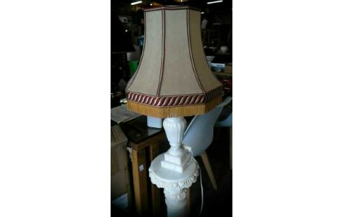 LAMPE PIED ALBATRE