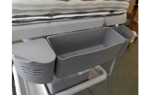 TABLE A LANGER PLIANTE AVEC BAIGNOIRE CHICCO