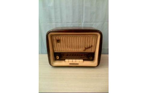 RADIO <TELEFUNKEN> JUBILATE 7 VINTAGE