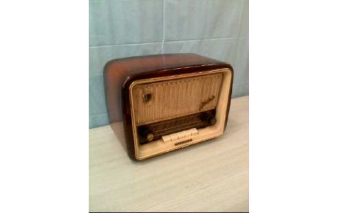 RADIO <TELEFUNKEN> JUBILATE 7 VINTAGE