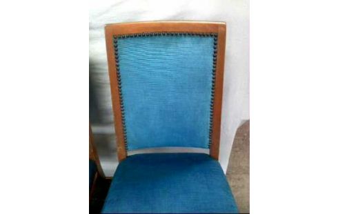 CHAISE BLEU