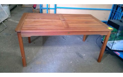 MESA DE JARDÍN TECA