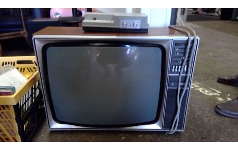 TELEVISEUR ANCIEN