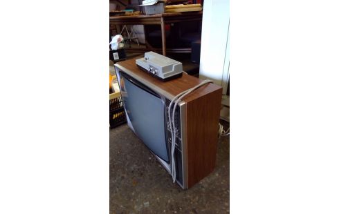 TELEVISEUR ANCIEN