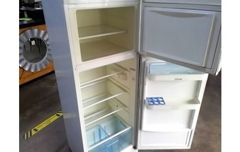 REFRIGERATEUR CONGELATEUR VEDETTE EN L'ETAT