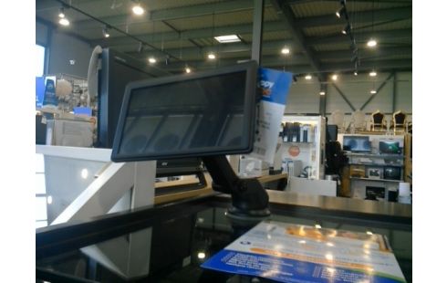 GPS CAR PLAY COMPATIBLE APPLE ANDROID CAM RECUL