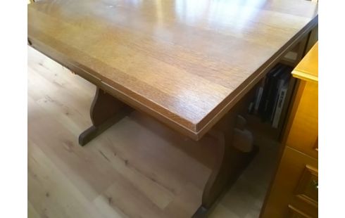 TABLE DE CUISINE AVEC ALLONGES INTEGREES