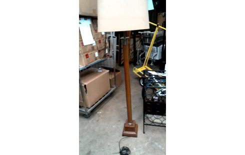 LAMPVOET MET KAP STAAND