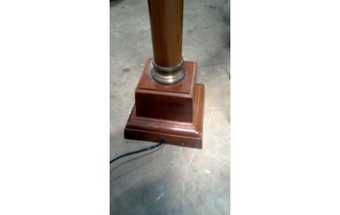 LAMPVOET MET KAP STAAND