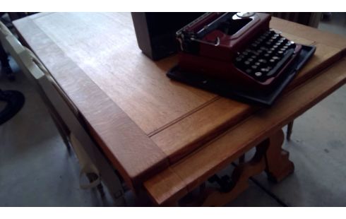 TABLE DE SALLE A MANGER ESPAGNOL