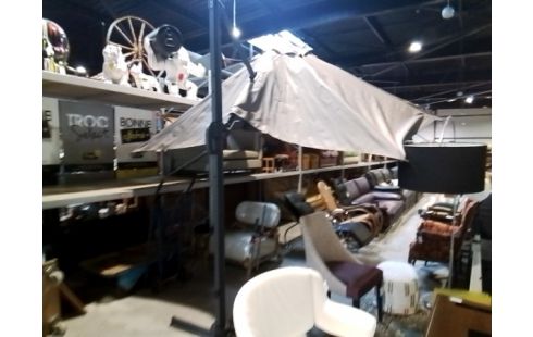 PARASOL DÉPORTÉ OVIALA 2MX3M GRIS + DALLES