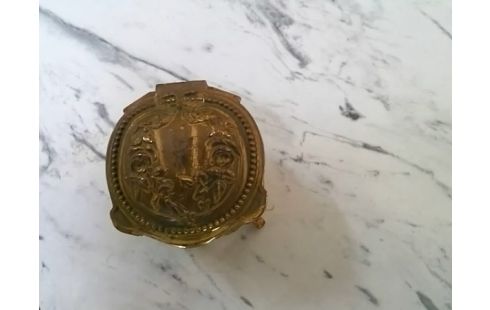 BOITE BIJOU ANCIENNE .
