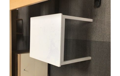 TABLE DE SALON CARRÉ BLANCHE