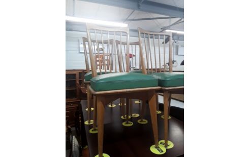 CHAISES X4 ANNEE 60 HETRE ET SKAI VERT .