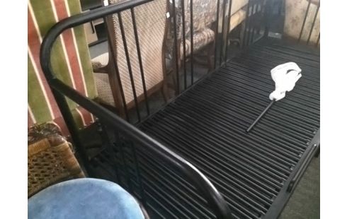 BANQUETTE LIT IKEA FER (SANS MATELAS)