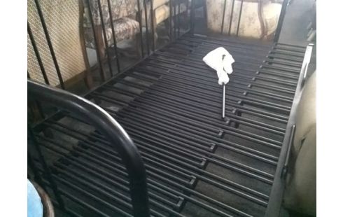 BANQUETTE LIT IKEA FER (SANS MATELAS)