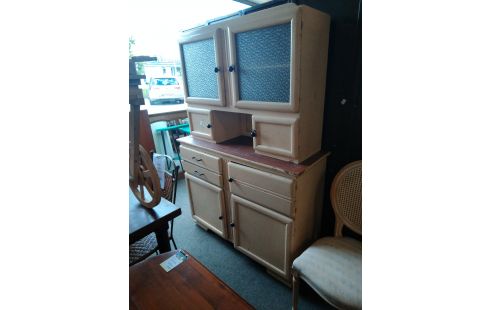 BUFFET DE CUISINE MADO