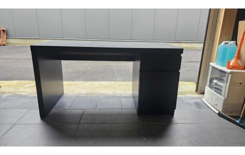 BUREAU IKEA NOIR