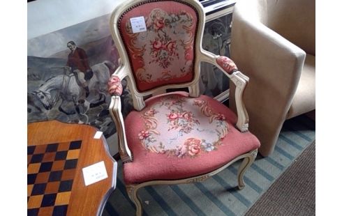 FAUTEUIL STYLE LOUIS XV TISSU
