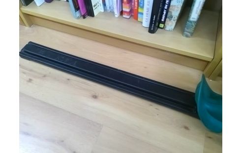 TAILLE HAIE BOSCH AHS 600-24 ST