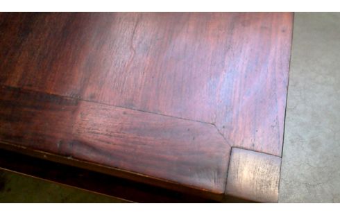 MESA DE SALÓN CUADRADO