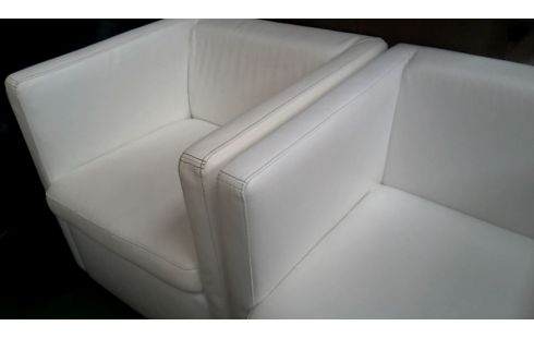 SILLÓN DE CUERO CLUB BLANCA CUERO LA UNIDAD