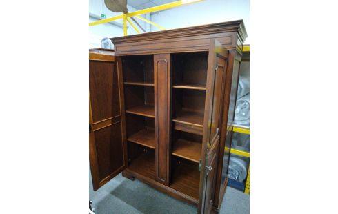 ARMOIRE