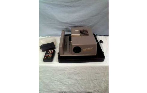 DIAPROJECTOR