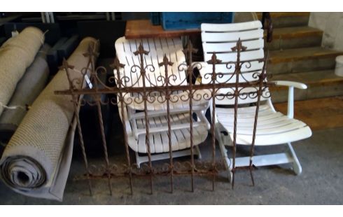 AFSLUITING TUIN- ANTIEK