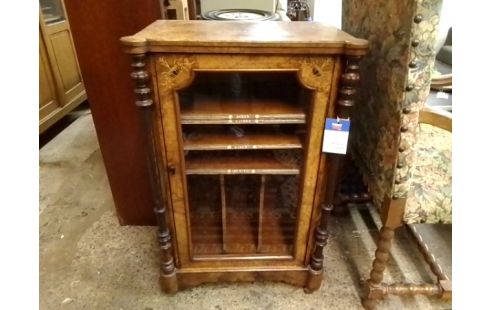 MEUBLE A PARTITIONS VICTORIEN