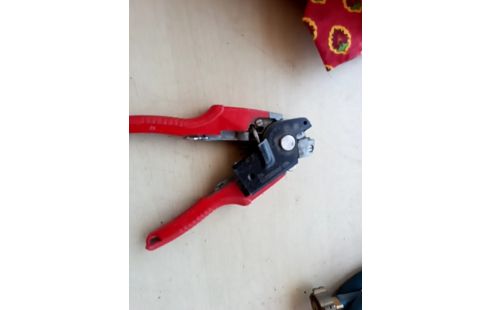 PINCE À DÉNUDER FACOM