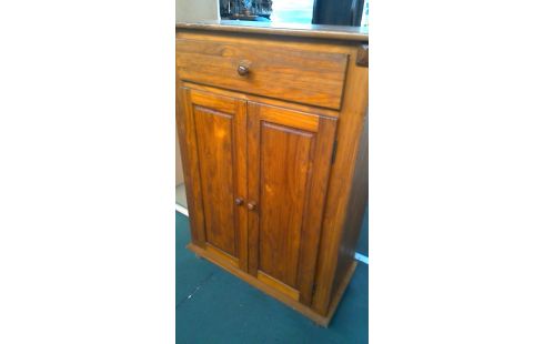 ARMARIO. MACIZO PINO 2 PUERTAS 1 CAJÓN