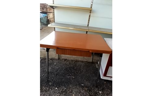TABLE FORMICA MARRON