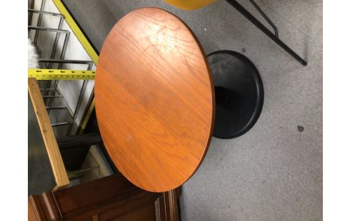 TABLE RONDE NOIR COULEUR MERISIER