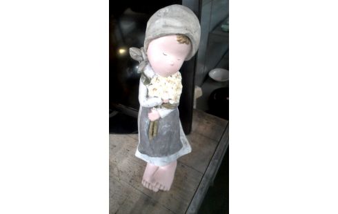 BEELD MEISJE AARDEWERK