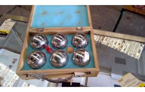 BOULE DE PETANQUE