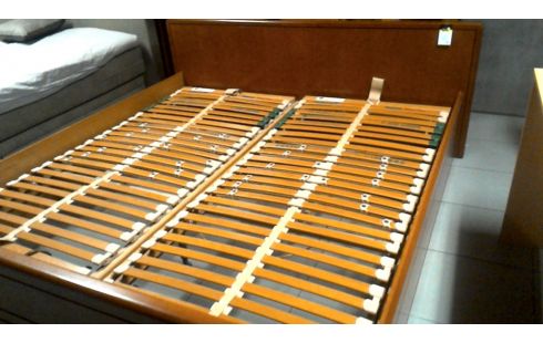 BED 180X200 KERSELAAR HULSTA